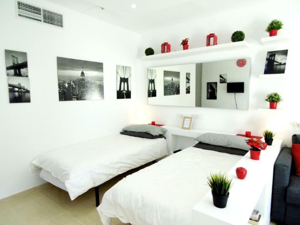Appartement 1St Lign On The Beach フエンヒロラ エクステリア 写真