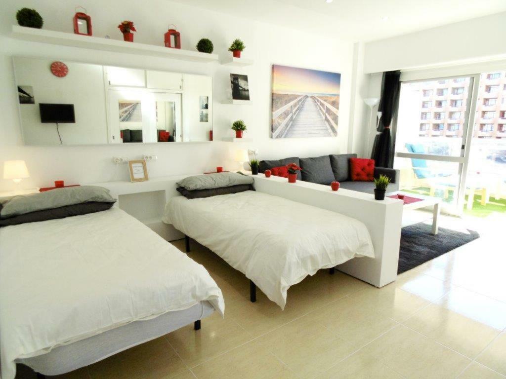 Appartement 1St Lign On The Beach フエンヒロラ エクステリア 写真
